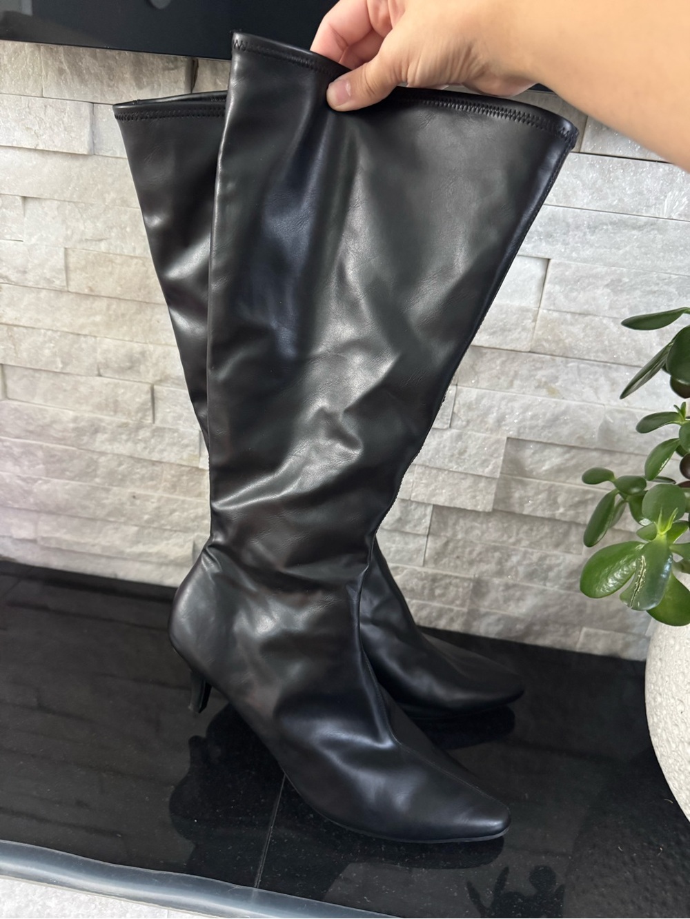 Classic Black Knee-High Women's Boots